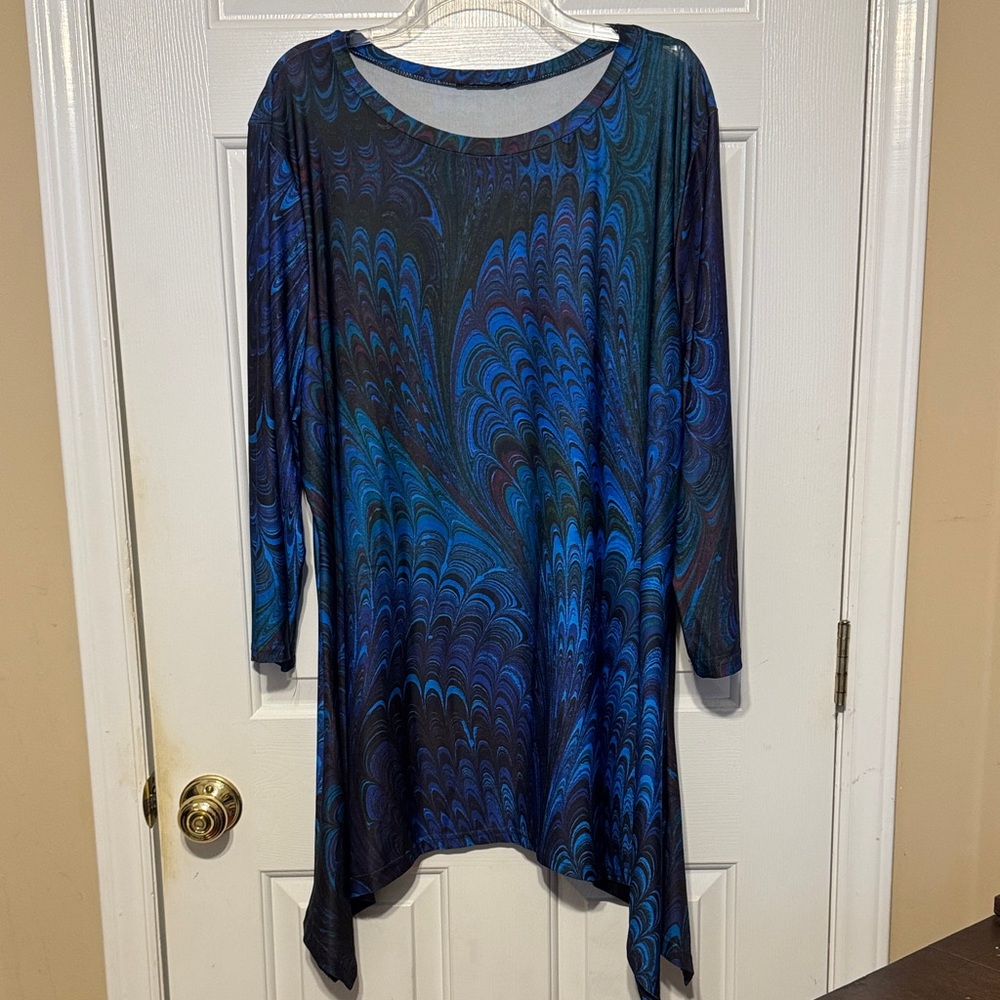 Lily Blue & Black Peacock‎ Long Sleeve Tunic